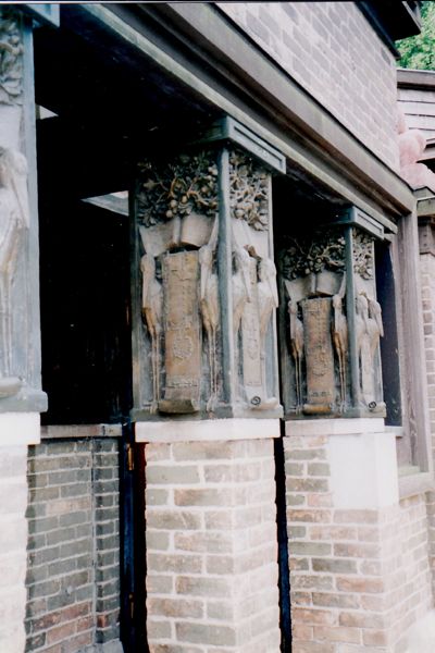 Frank Lloyd Wright Studio Pillars